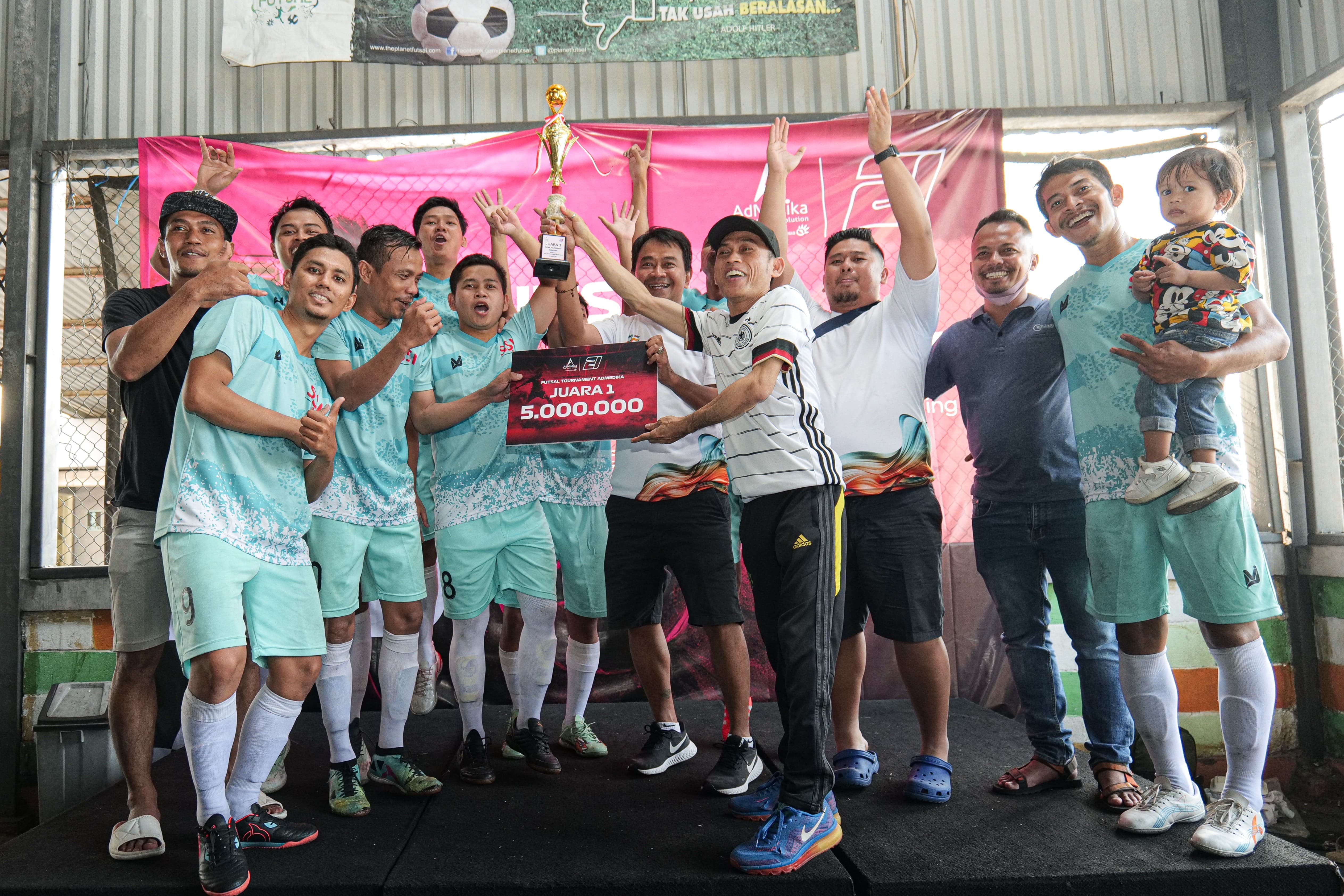 Tim Futsal SSI Menjadi Juara Turnamen HUT Admedika ke 21